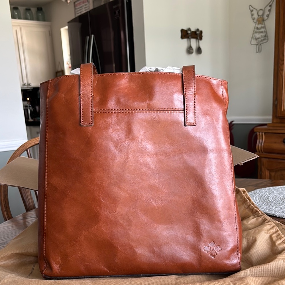 Patricia Nash tote